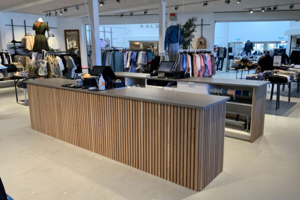 Multiindretning-KalstrupBlokhus-Kasse-Inventar